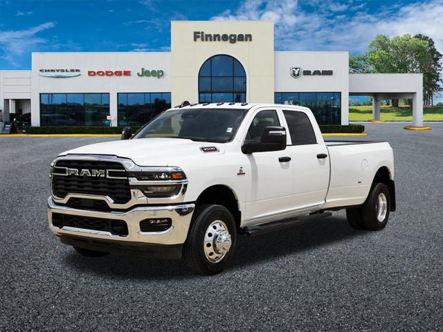 2025 RAM 3500 Tradesman Crew Cab 4x4 8 Box