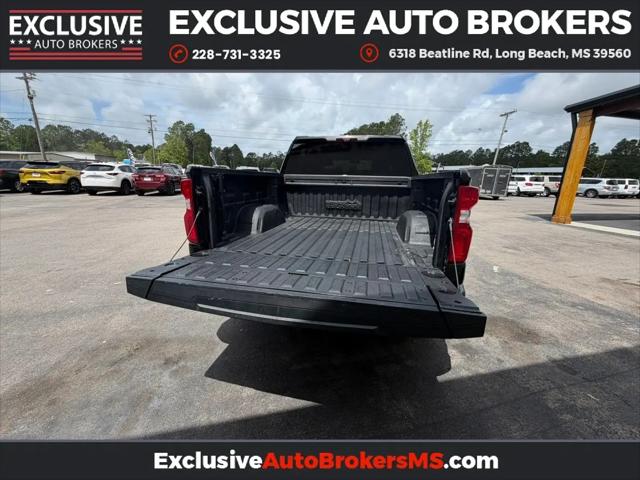 2022 Chevrolet Silverado 1500 4WD Crew Cab Short Bed High Country