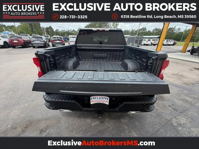 2022 Chevrolet Silverado 1500 4WD Crew Cab Short Bed High Country