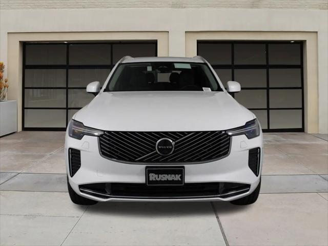 2025 Volvo XC90 B6 Plus 7-Seater
