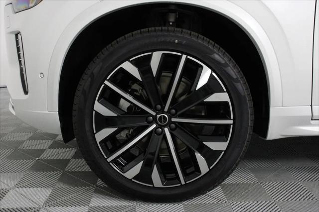 2025 Volvo XC90 B6 Plus 7-Seater