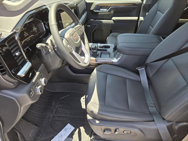 2025 GMC Sierra 1500 4WD Crew Cab Short Box Elevation with 3SB