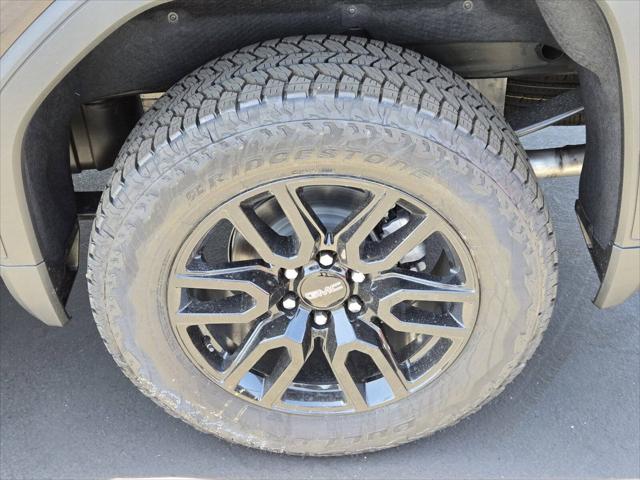 2025 GMC Sierra 1500 4WD Crew Cab Short Box Elevation with 3SB