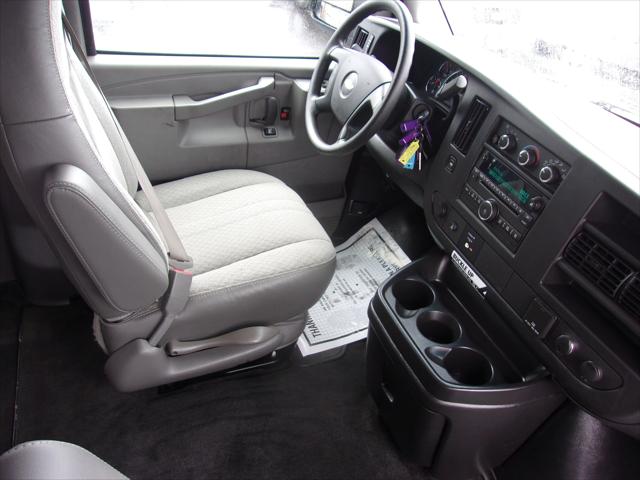 2016 Chevrolet Express LT