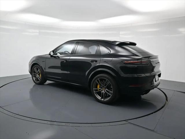 2022 Porsche Cayenne E-Hybrid Turbo S