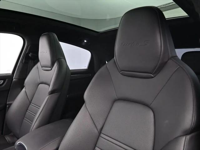 2022 Porsche Cayenne E-Hybrid Turbo S