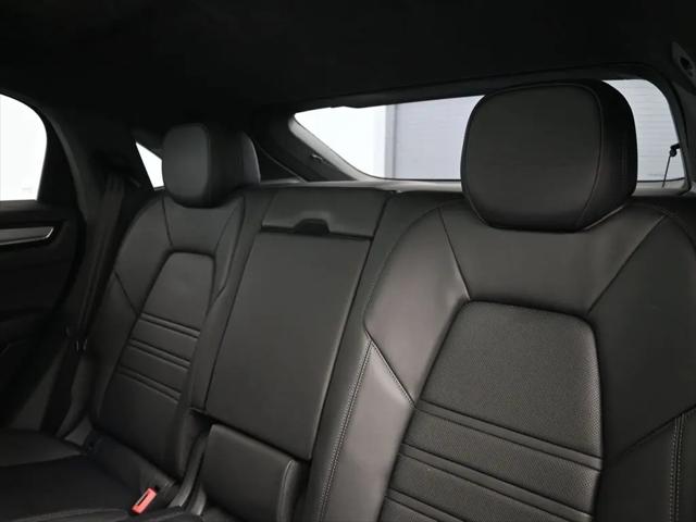 2022 Porsche Cayenne E-Hybrid Turbo S