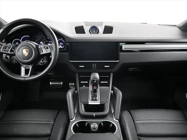 2022 Porsche Cayenne E-Hybrid Turbo S