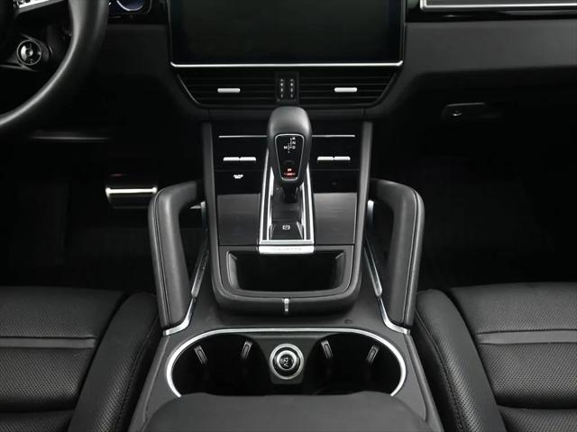 2022 Porsche Cayenne E-Hybrid Turbo S