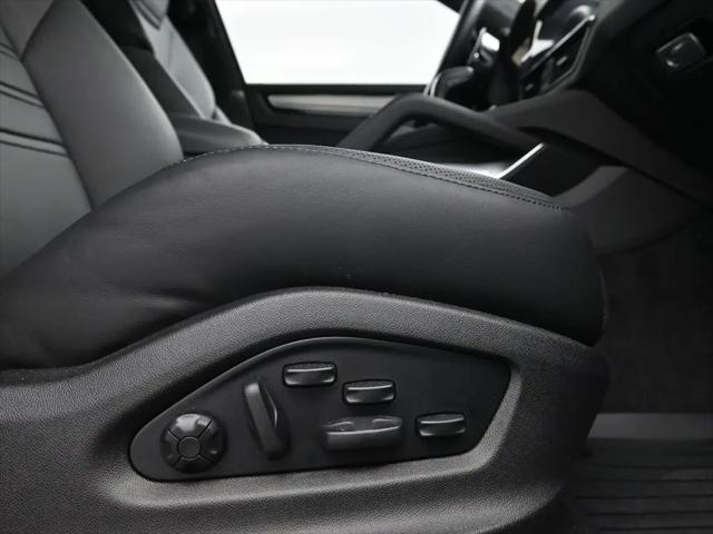 2022 Porsche Cayenne E-Hybrid Turbo S