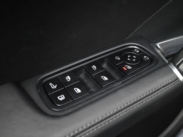2022 Porsche Cayenne E-Hybrid Turbo S