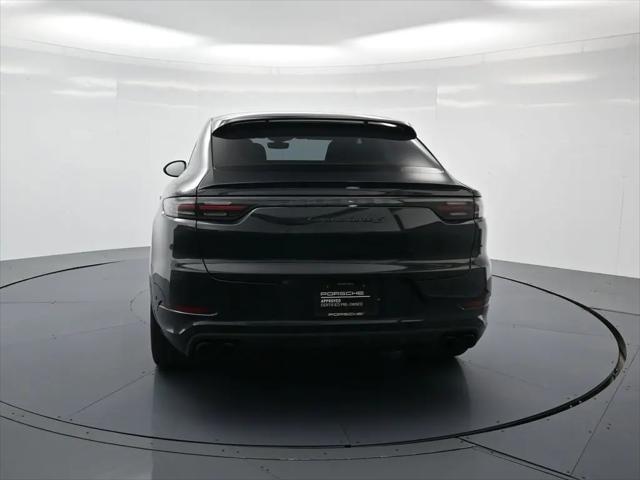 2022 Porsche Cayenne E-Hybrid Turbo S