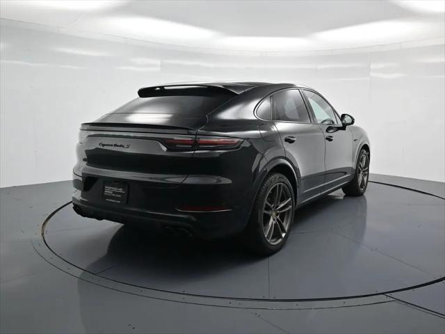 2022 Porsche Cayenne E-Hybrid Turbo S