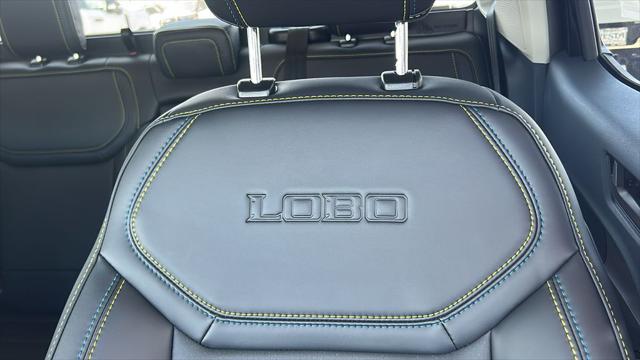 2025 Ford Maverick Lobo Standard