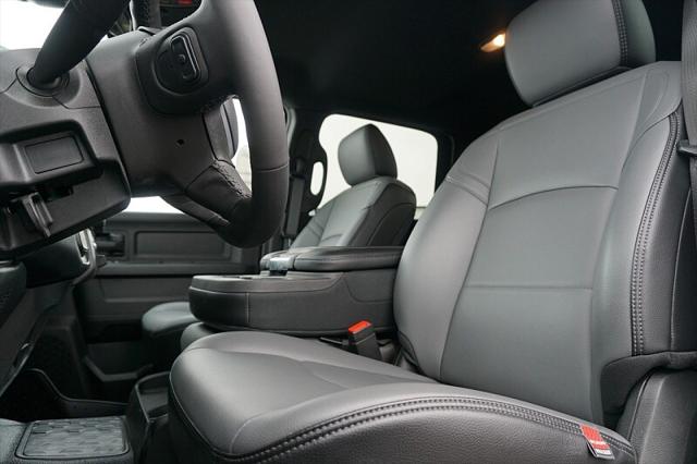 2025 Ram 3500 Tradesman/Big Horn