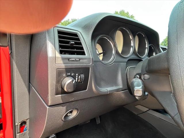 2010 Dodge Challenger SE