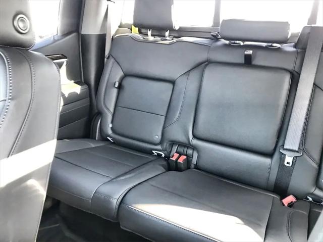 2025 GMC Sierra 1500 4WD Crew Cab Short Box Elevation with 3SB