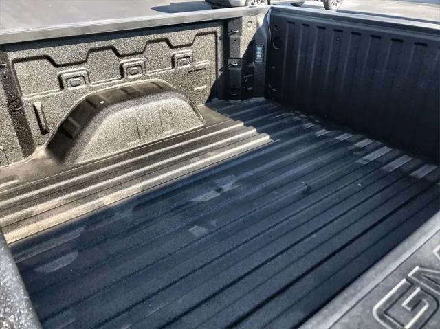 2025 GMC Sierra 1500 4WD Crew Cab Short Box Elevation with 3SB