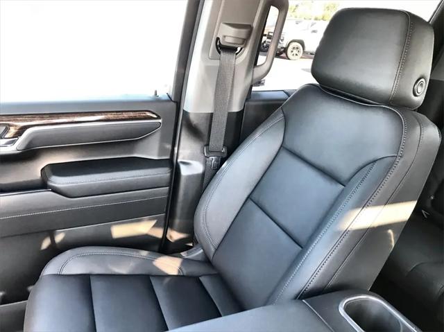 2025 GMC Sierra 1500 4WD Crew Cab Short Box Elevation with 3SB