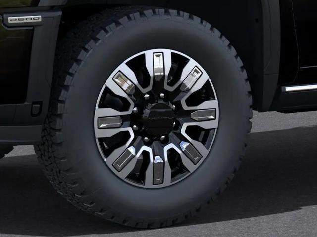 2025 GMC Sierra 2500HD 4WD Crew Cab Standard Bed Denali