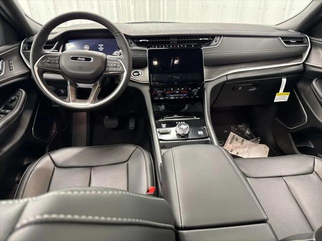 2025 Jeep Grand Cherokee L Limited 4x4