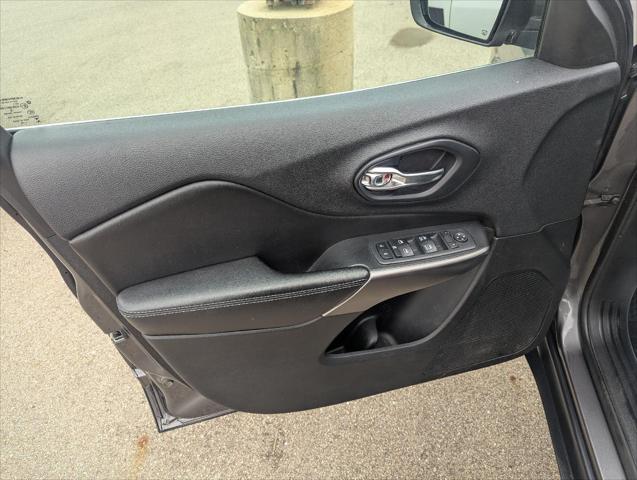 Used 2019 Jeep Cherokee For Sale in Jackson, MI