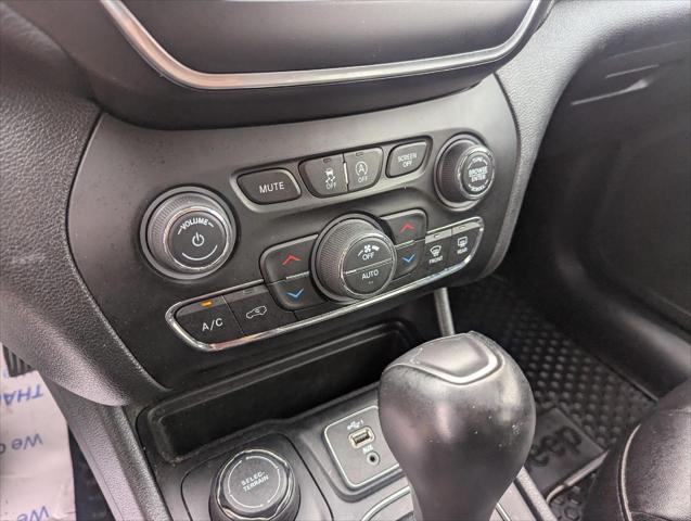 Used 2019 Jeep Cherokee For Sale in Jackson, MI