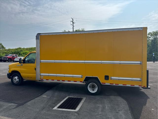 2019 Ford E-350 Cutaway 