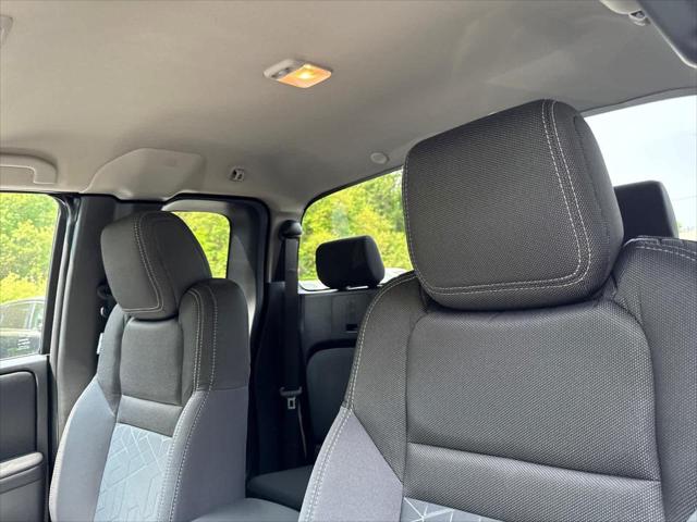 2025 Nissan Frontier King Cab SV 4x4