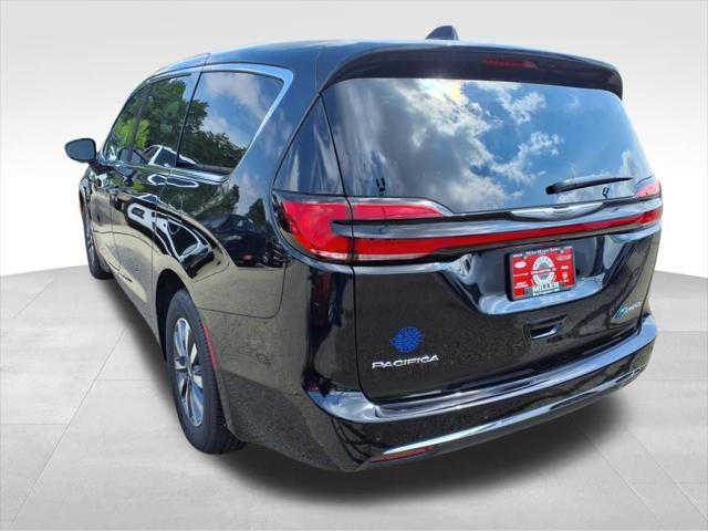 2025 Chrysler Pacifica Hybrid PACIFICA PLUG-IN HYBRID SELECT