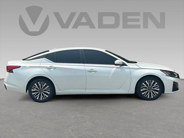 2023 Nissan Altima SV FWD