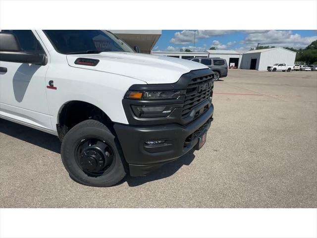2025 RAM Ram 3500 RAM 3500 TRADESMAN CREW CAB 4X4 8 BOX