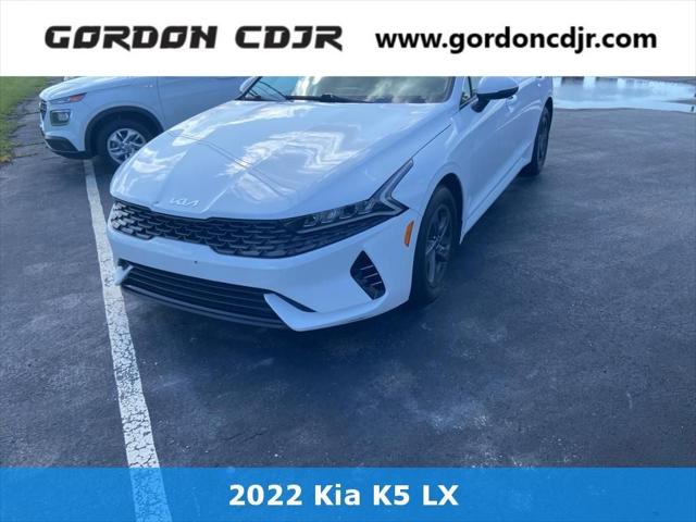 2022 Kia K5 LX 2022 Kia K5 LX