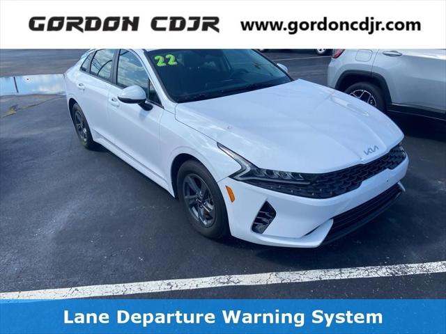 2022 Kia K5 LX 2022 Kia K5 LX