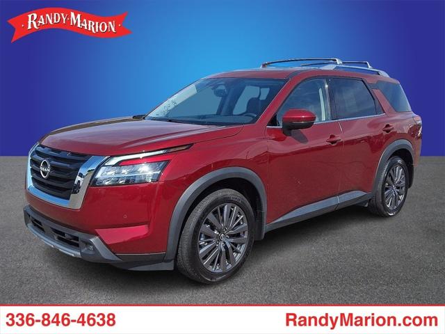 2022 Nissan Pathfinder SL 4WD