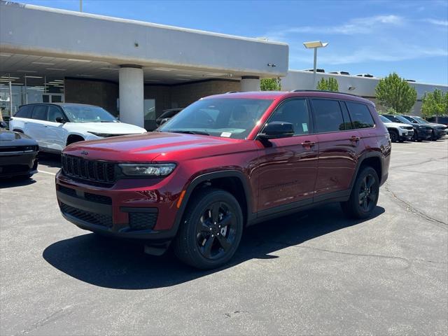 2025 Jeep Grand Cherokee GRAND CHEROKEE L ALTITUDE 4X4