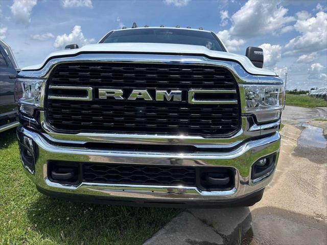 2024 RAM 3500 Big Horn Crew Cab 4x4 64 Box 2024 RAM 3500 Big Horn Crew Cab 4x4 64 Box