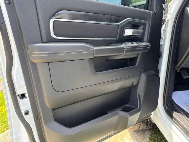 2024 Ram 3500 Big Horn Crew Cab 4x4 6'4" Box