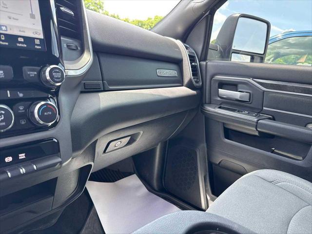 2024 Ram 3500 Big Horn Crew Cab 4x4 6'4" Box