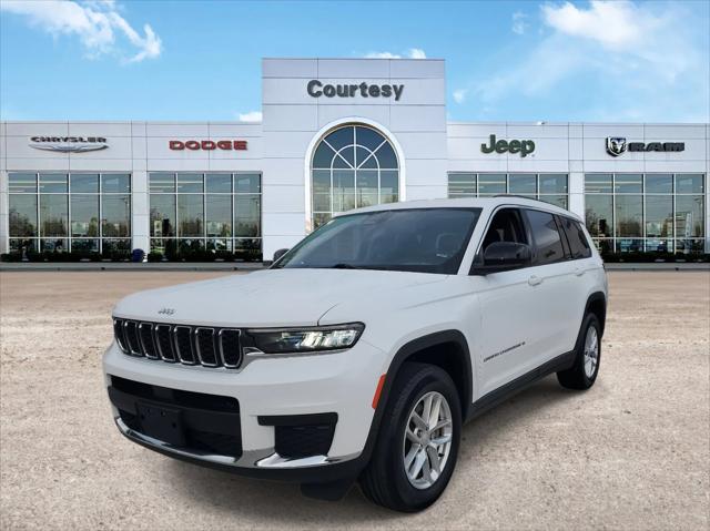 2023 Jeep Grand Cherokee L Laredo 4x4