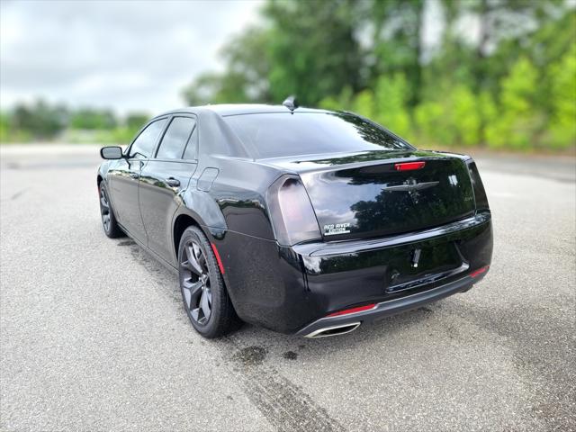2021 Chrysler 300 Touring