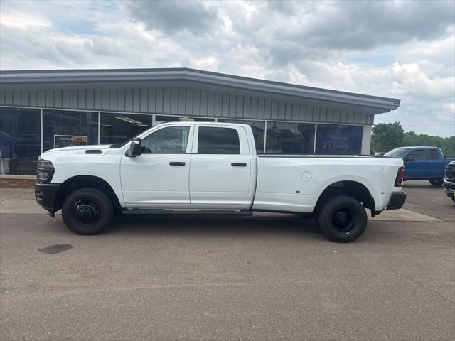 2025 Ram 3500 Tradesman Crew Cab 4x4 8' Box