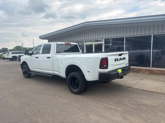 2025 Ram 3500 Tradesman Crew Cab 4x4 8' Box