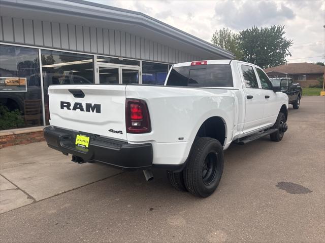 2025 Ram 3500 Tradesman Crew Cab 4x4 8' Box