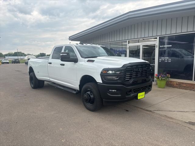 2025 Ram 3500 Tradesman Crew Cab 4x4 8' Box