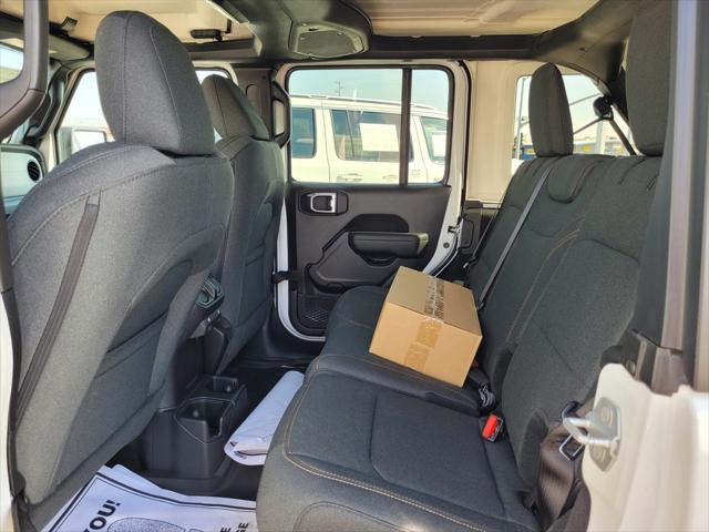 2025 Jeep Wrangler 4-Door Willys 4x4