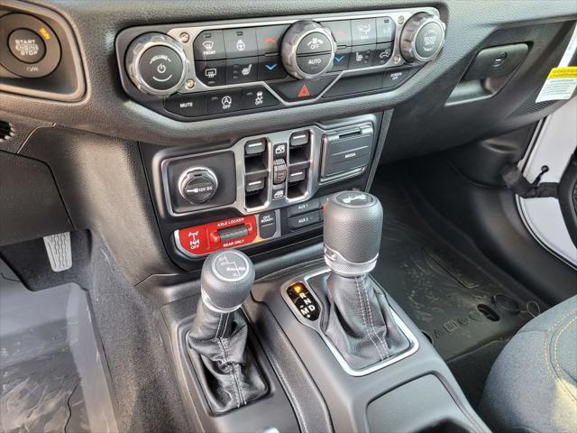 2025 Jeep Wrangler 4-Door Willys 4x4