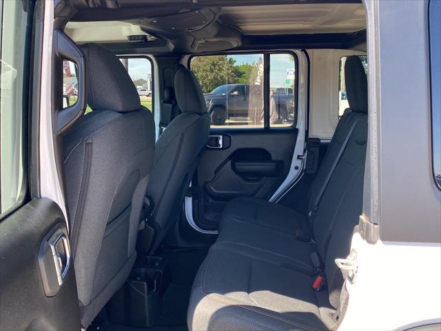 2025 Jeep Wrangler 4-Door Summit 4x4