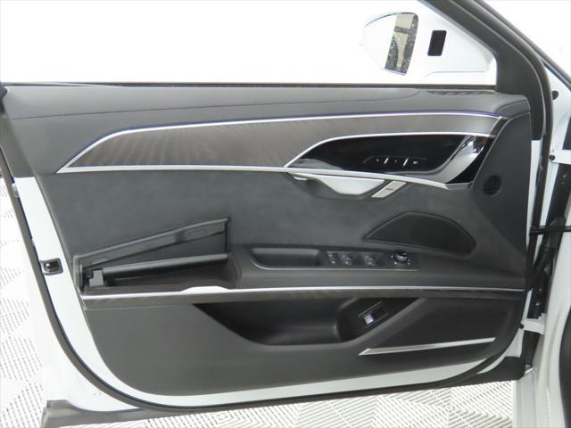 2025 Audi A8 L 55 TFSI quattro Tiptronic