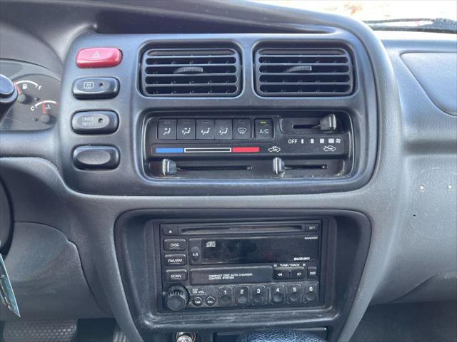 2002 Suzuki Grand Vitara Limited